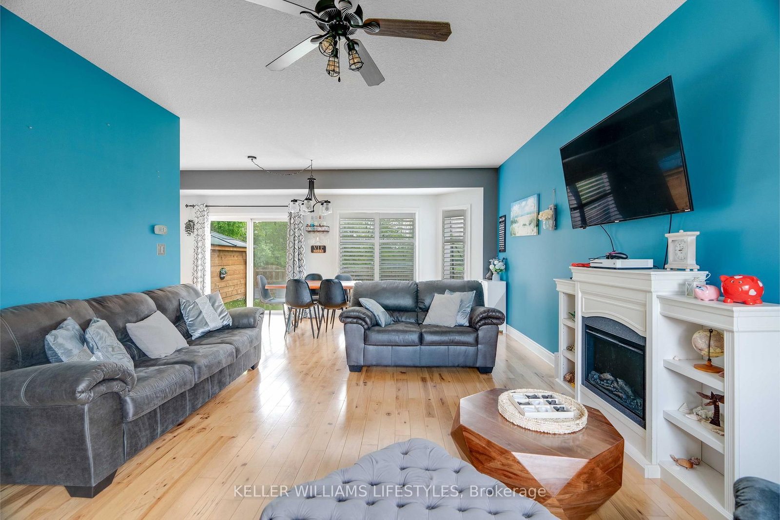 Listing Image 6