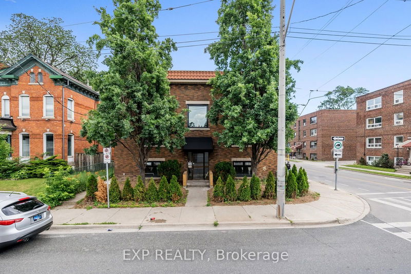 home for lease on 3-127 Victoria Avenue S