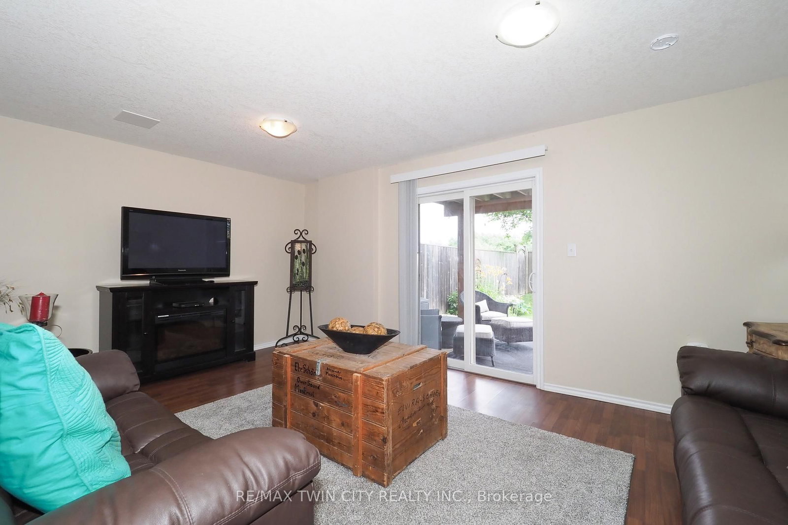 Listing Image 33