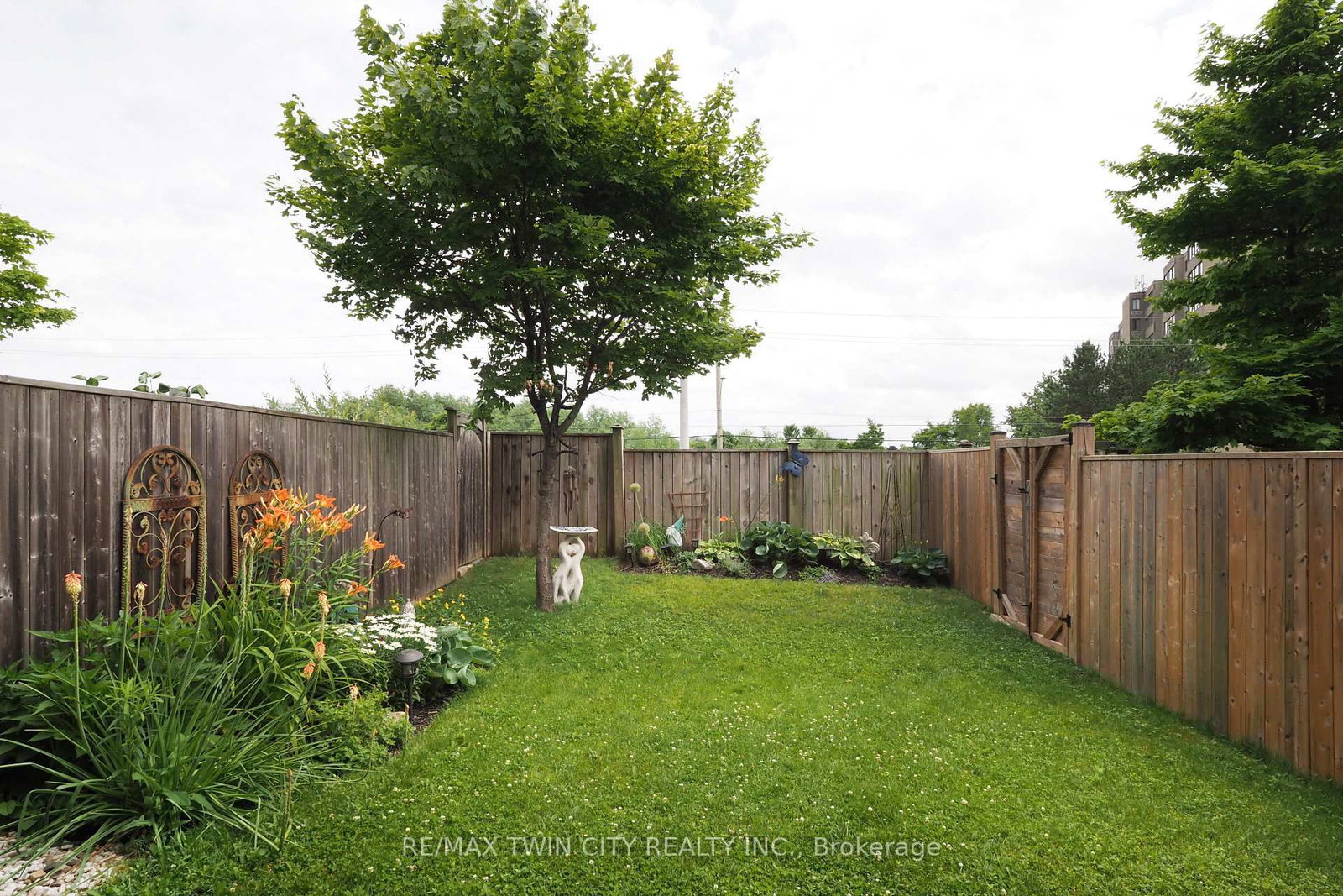 Listing Image 39