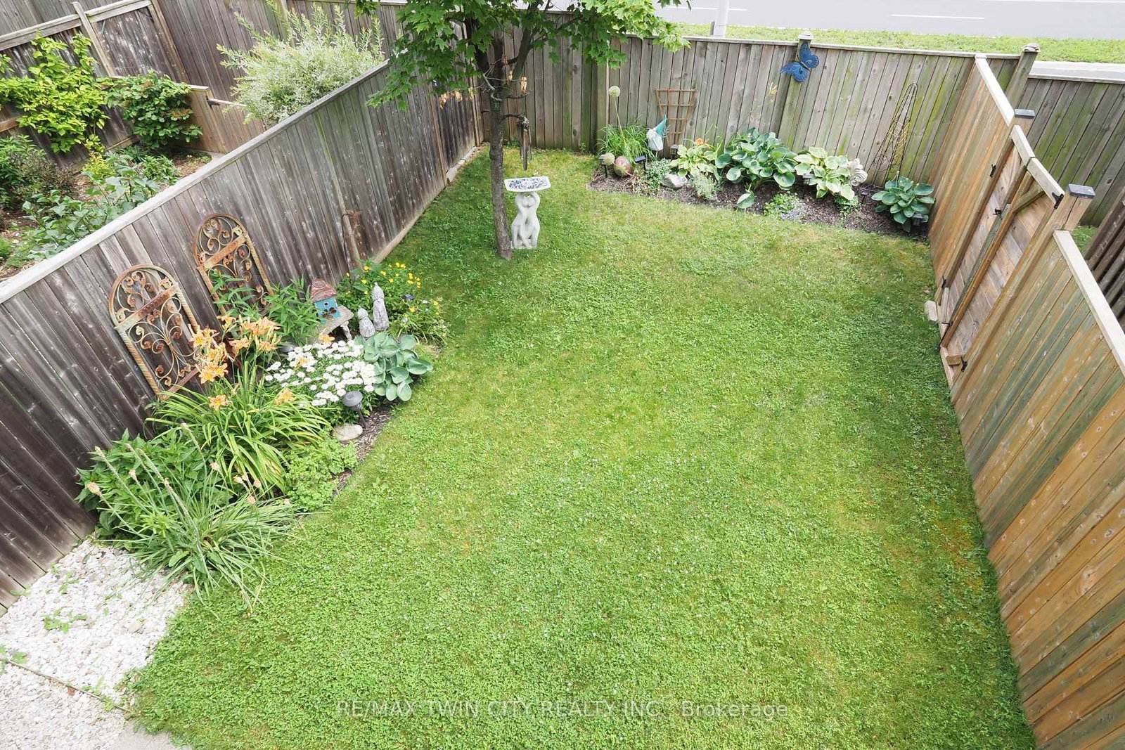 Listing Image 40