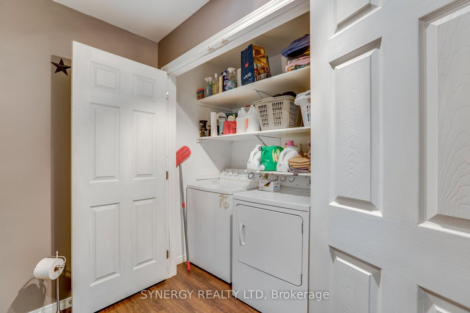 Listing Image 19