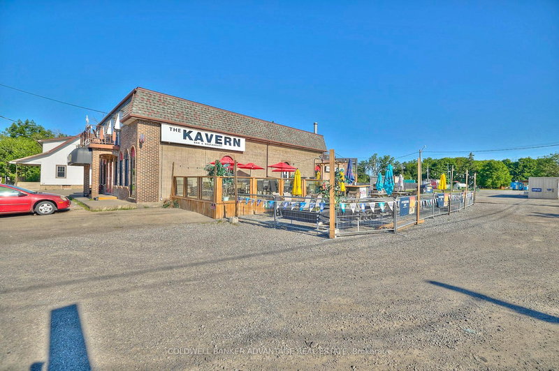 192 Maple Ave W, Welland, L3C 5G5 | Image 3