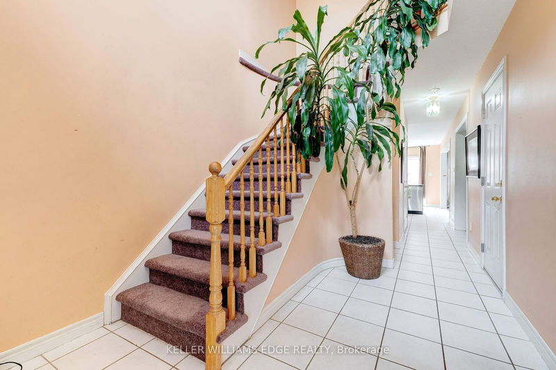 120 Peachwood Cres E Hamilton, L8E 5Z8 | Image 4