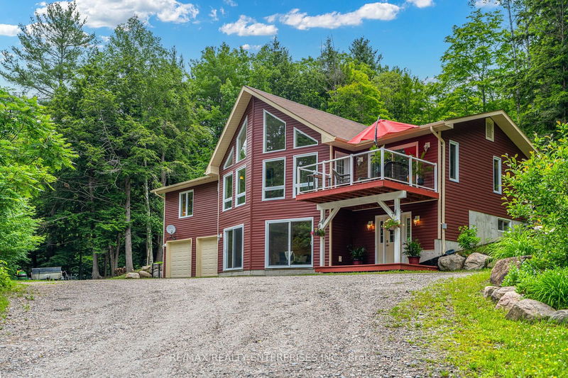 3142 Hwy 118 Rd W Muskoka Lakes, P0B 1J0 | Image 1