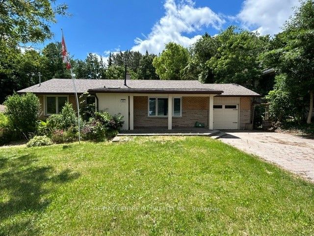 home for sale on 928 Oxford Street W
