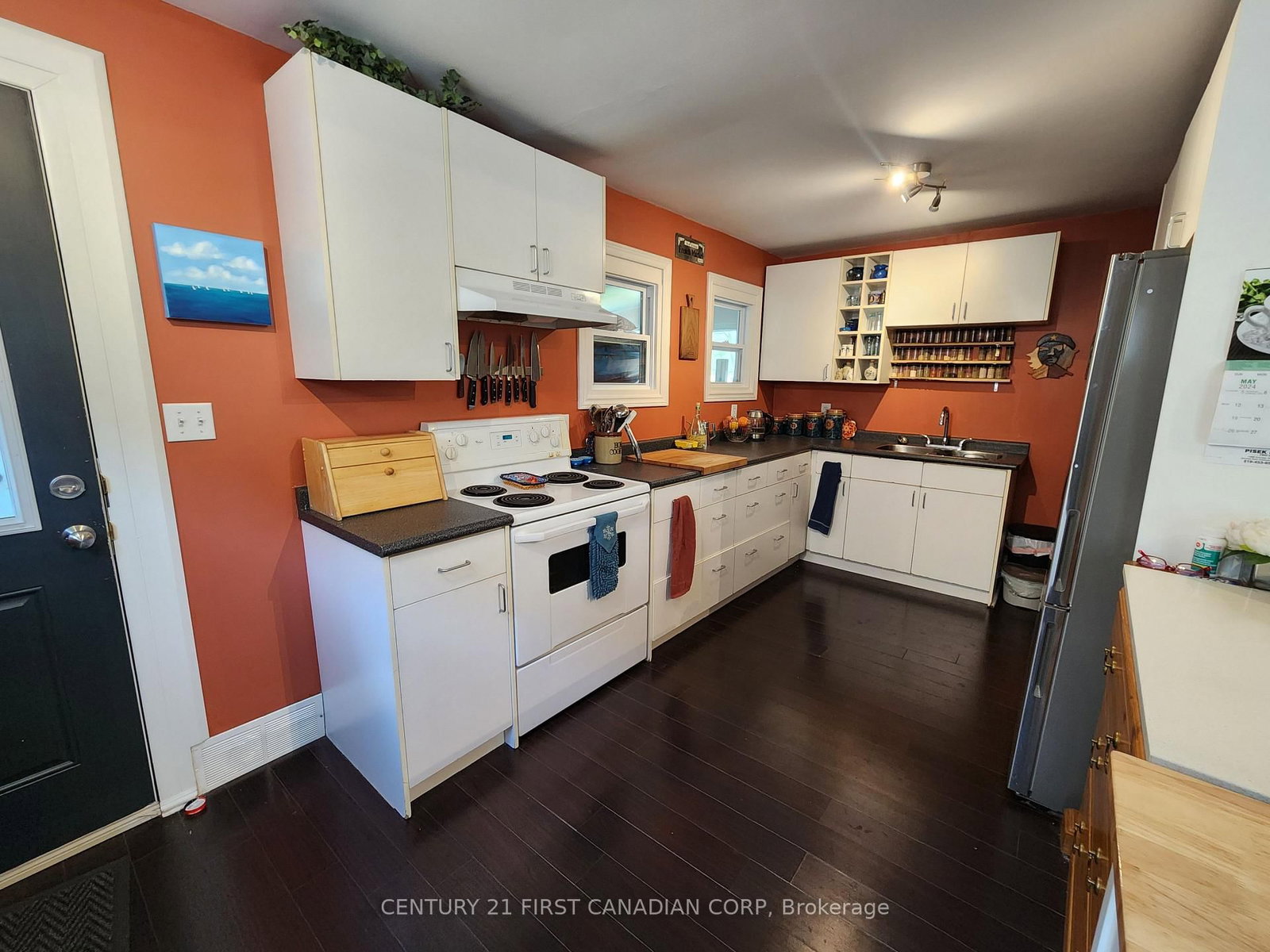 Listing Image 7