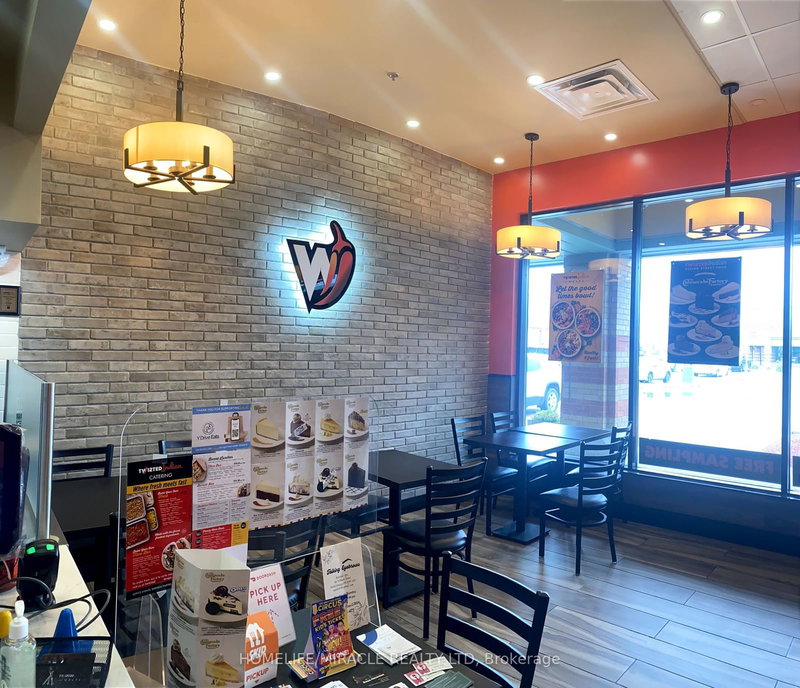 4 - 370 Kent St W, Kawartha Lakes, K9V 6G8 | Image 3