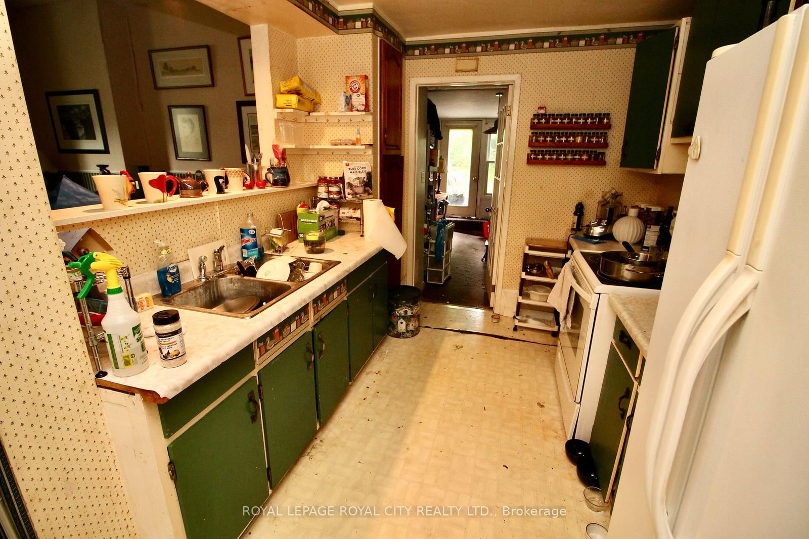 Listing Image 7
