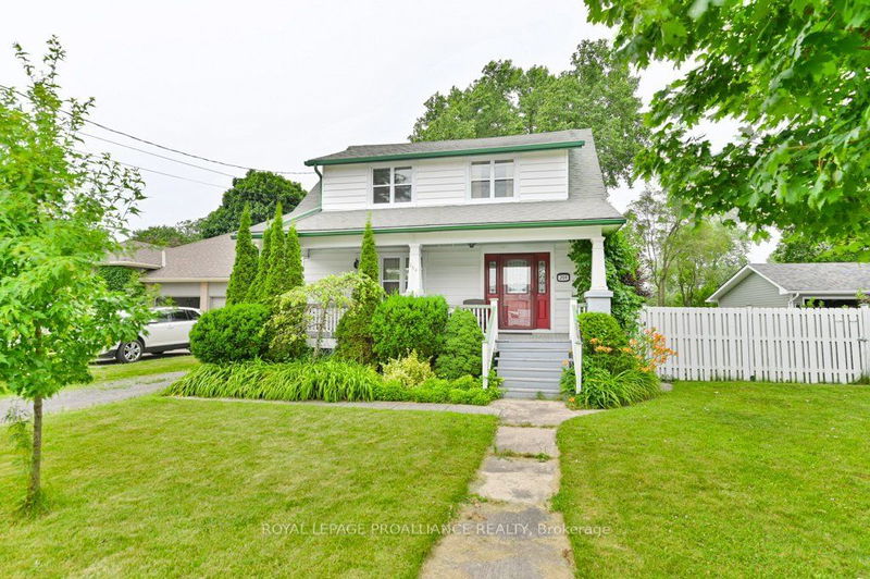 home for sale on 264 Victoria Avenue