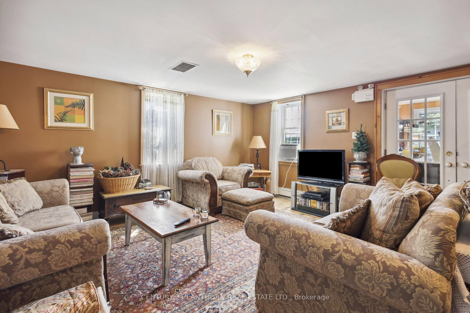Listing Image 7
