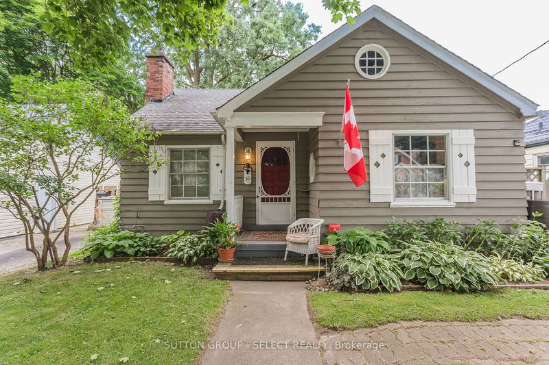home for sale on 39 Balmoral Avenue