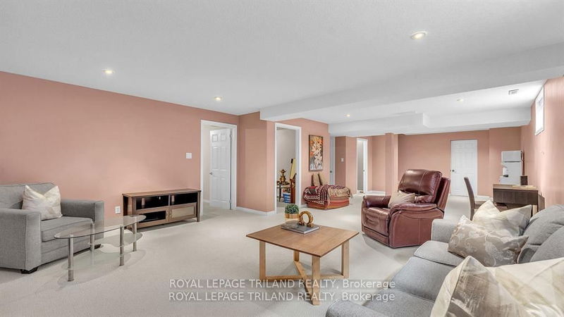 1781 Kyle Crt  London, N6G 0A6 | Image 35