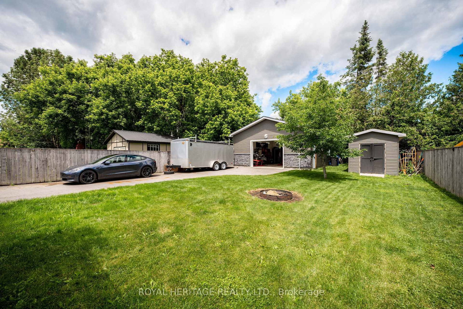 Listing Image 32