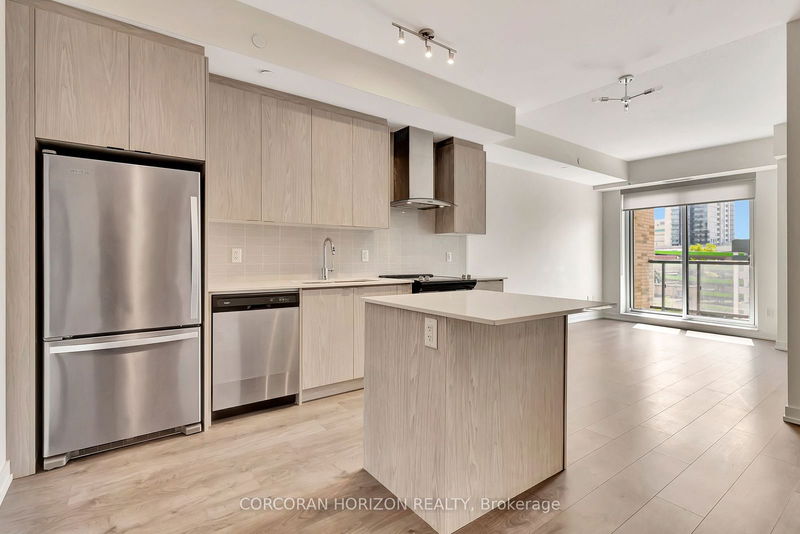 home for lease on 410-55 Duke Street W