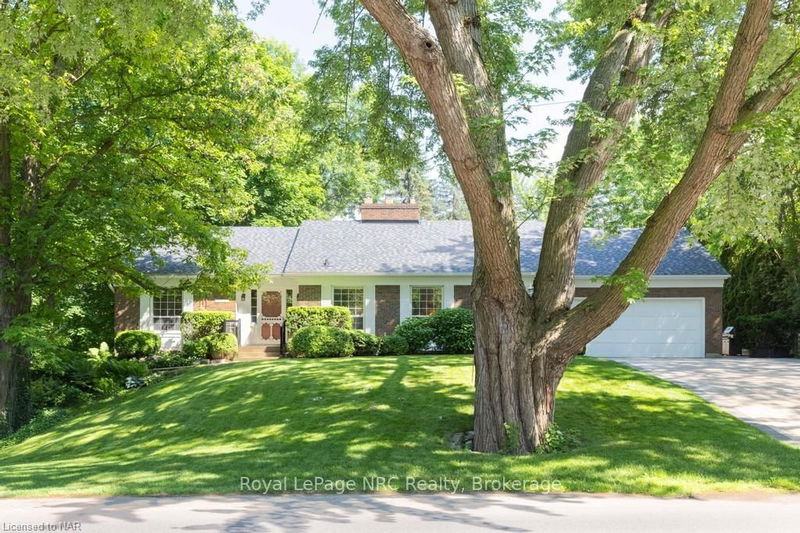 home for sale on 276 Mississauga Street