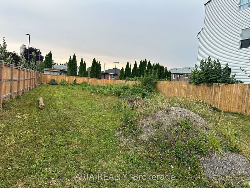 5520 North St N, Niagara Falls, L2G 1J3 | Image 2