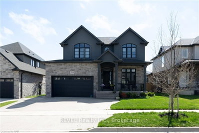Detached House sold at 5 AUTUMN Avenue, Thorold, Ontario, L2V 0B8 - Rolling Meadows - MLS: X8492271