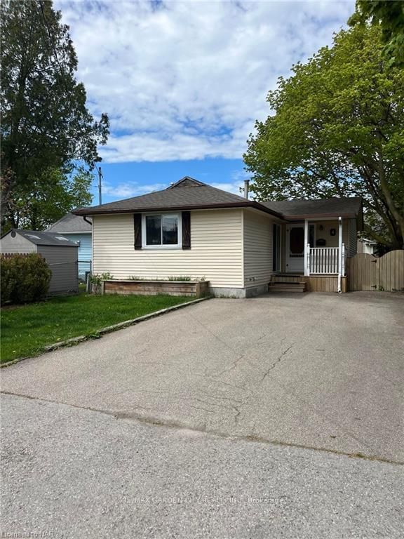 home for lease on 4 CYNTHIA Street