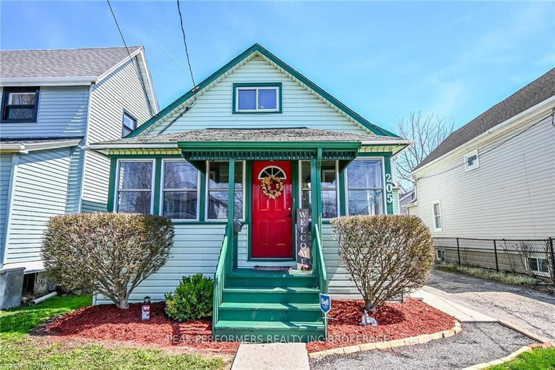 205 MITCHELL St, Port Colborne, L3K 1Y4 | Image 2