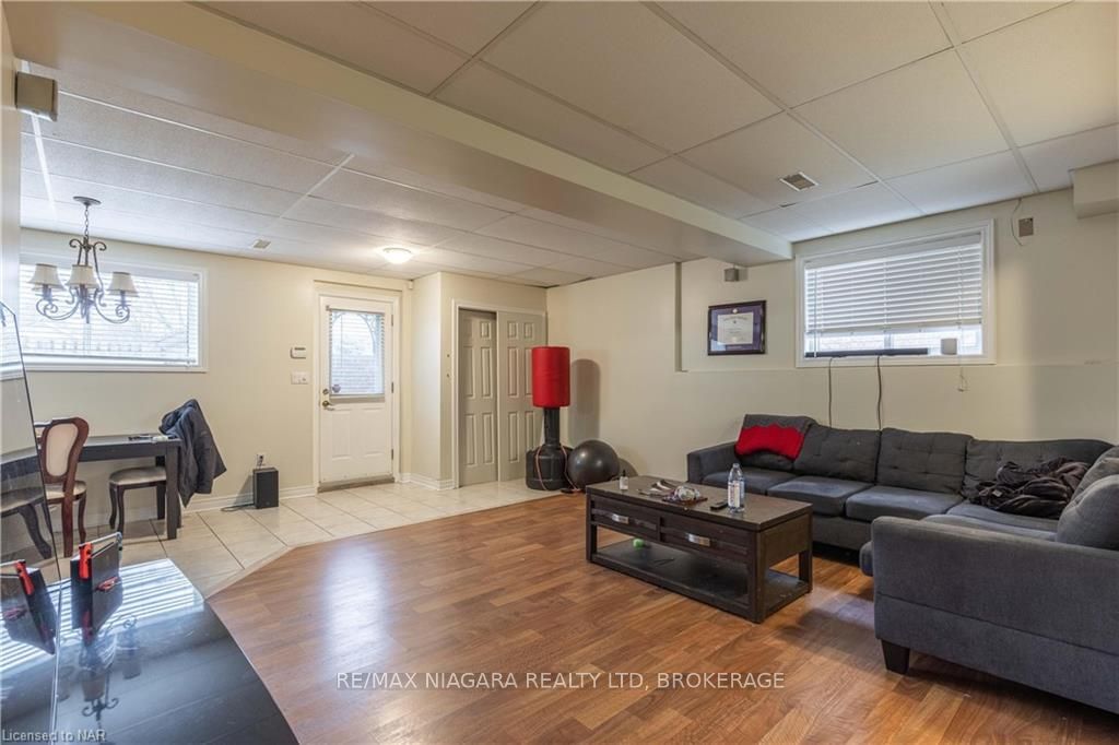 Listing Image 18