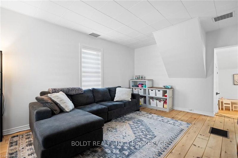 62 LOUISA St, St. Catharines, L2R 2J8 | Image 3