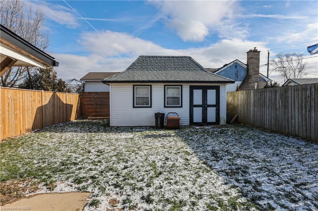 Listing Image 15