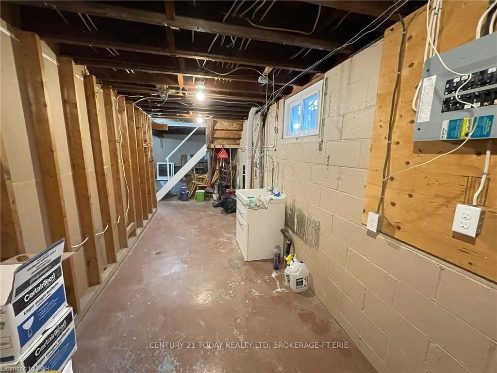 Listing Image 32