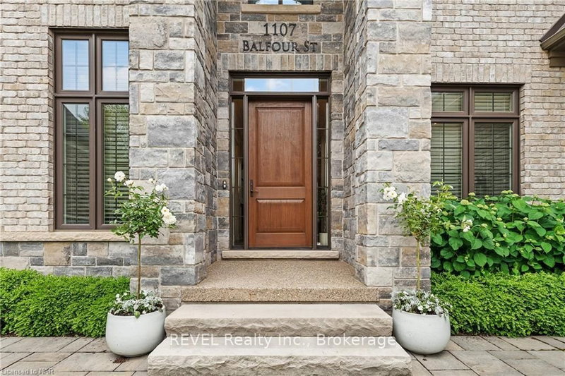 1107 BALFOUR St, Pelham, L0S 1C0 | Image 2