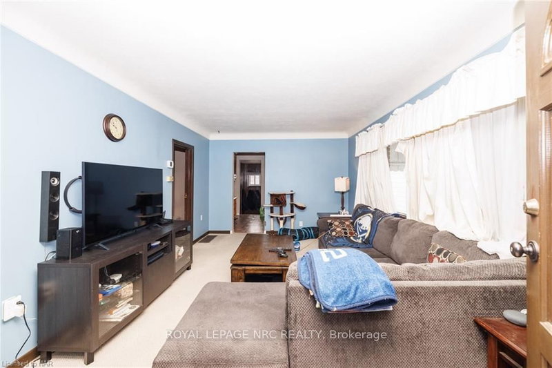 10 FAIRBURN Ave, St. Catharines, L2T 1B2 | Image 3