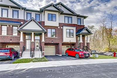 Townhouse sold at 48-185 BEDROCK Drive, Hamilton, Ontario, L8J 0M5 - Stoney Creek Mountain - MLS: X8494916