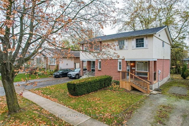 94 CHAPEL HILL Crescent