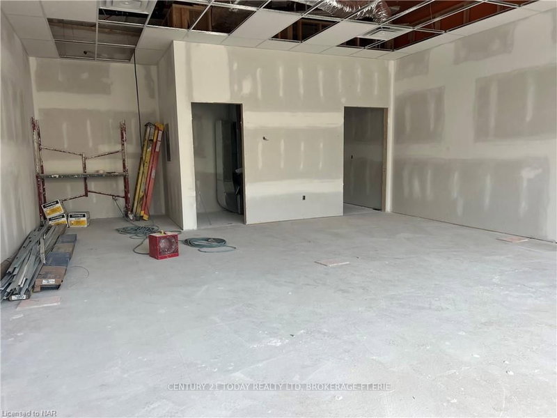 3 - 43 JARVIS St, Fort Erie, L2A 2S3 | Image 3