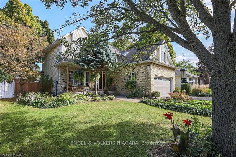 624 SIMCOE St, Niagara-on-the-Lake, L0S 1J0 | Image 3