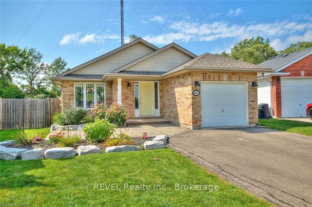 297 ST LAWRENCE Drive