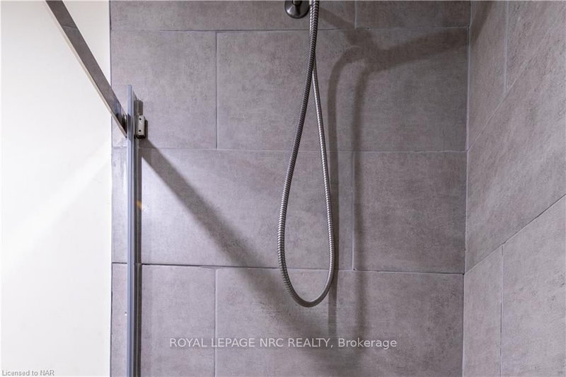 797 FORKS Rd, Welland, L0S 1V0 | Image 3