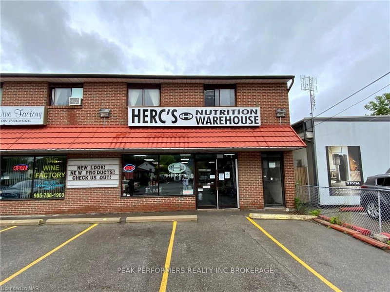 136 THOROLD Rd, Welland, L3C 3V3 | Image 2