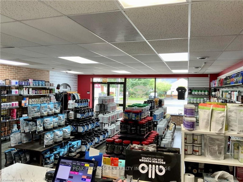 136 THOROLD Rd, Welland, L3C 3V3 | Image 3