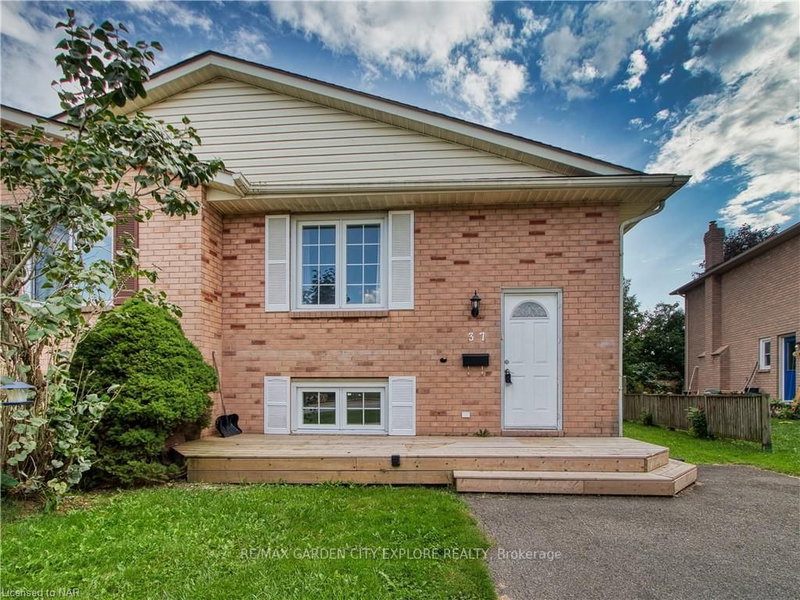 37 BRIARSDALE Cres, Welland, L3C 6S8 | Image 3