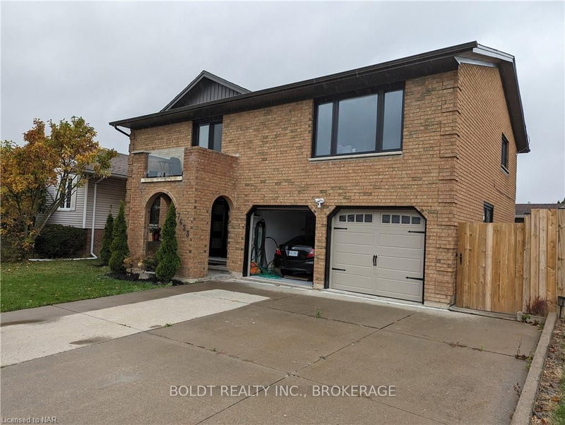 7623 CHOROZY St, Niagara Falls, L2H 2P1 | Image 2