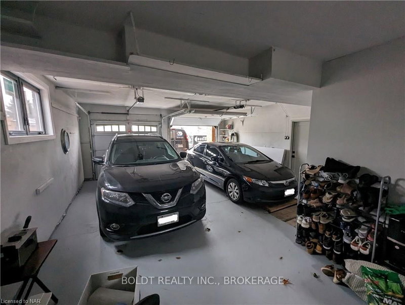 7623 CHOROZY St, Niagara Falls, L2H 2P1 | Image 3