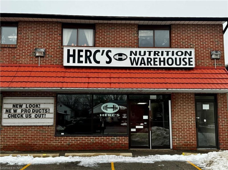 136 THOROLD Rd, Welland, L3C 3V3 | Image 2