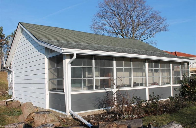 166 LAKESHORE Rd, Fort Erie, L2A 1B2 | Image 2