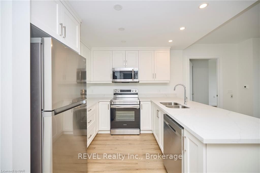 300B FOURTH Avenue, Unit 302 - Photo 4