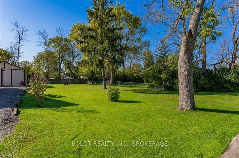 735 DOMINION Rd, Fort Erie, L2A 1G9 | Image 2