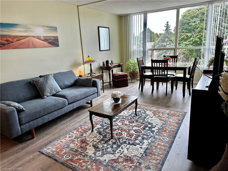 410 - 5100 DORCHESTER Rd, Niagara Falls, L2E 7H4 | Image 2