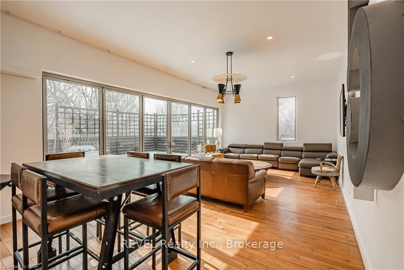 upper - 301 DERBY Rd, Fort Erie, L0S 1B0 | Image 2