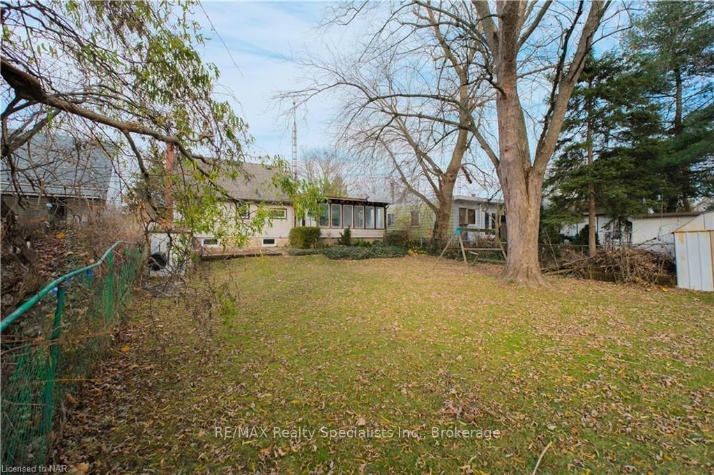 Listing Image 7