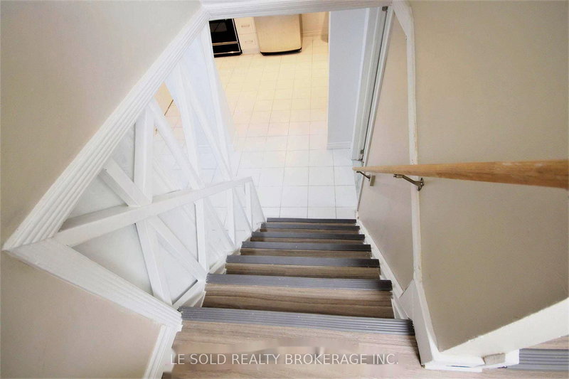 BSMT - 112 Leland St, Hamilton, L8S 3A2 | Image 3