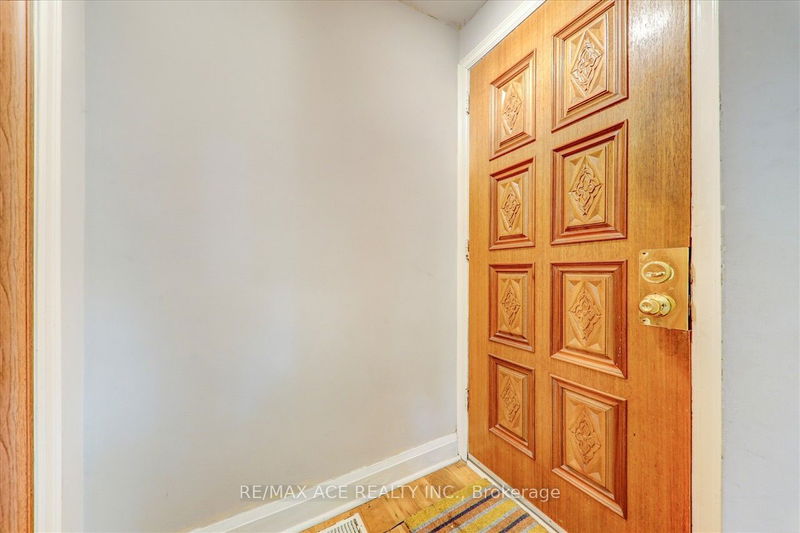 Room2